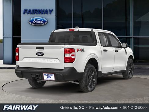 Used 2025 Ford Maverick XLT w/ Equipment Group 302A AWD/4WD image 2