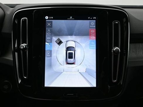 New 2026 Volvo XC40 B5 Plus w/ Climate Package AWD/4WD image 20