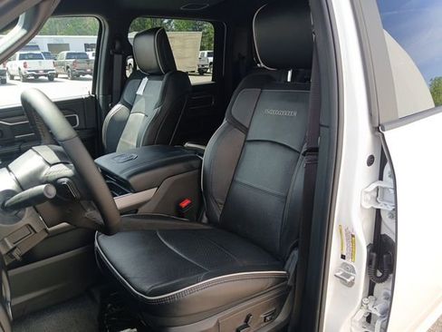 New 2026 RAM 3500 Big Horn w/ Laramie Trim Package image 31