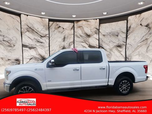 Used 2017 Ford F150 XLT w/ Trailer Tow Package AWD/4WD image 4