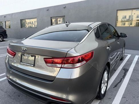 Used 2016 Kia Optima LX FWD image 11