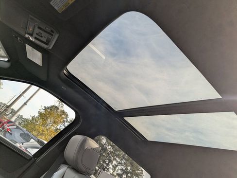 New 2026 Toyota Tundra Limited AWD/4WD image 19
