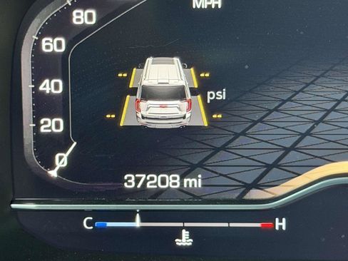 Used 2024 GMC Yukon Denali Ultimate image 23