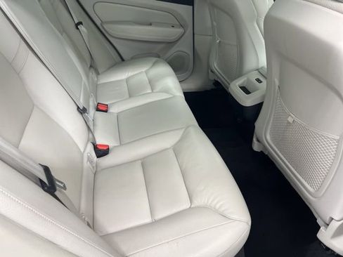 Used 2023 Volvo XC60 B5 Plus w/ Climate Package image 22