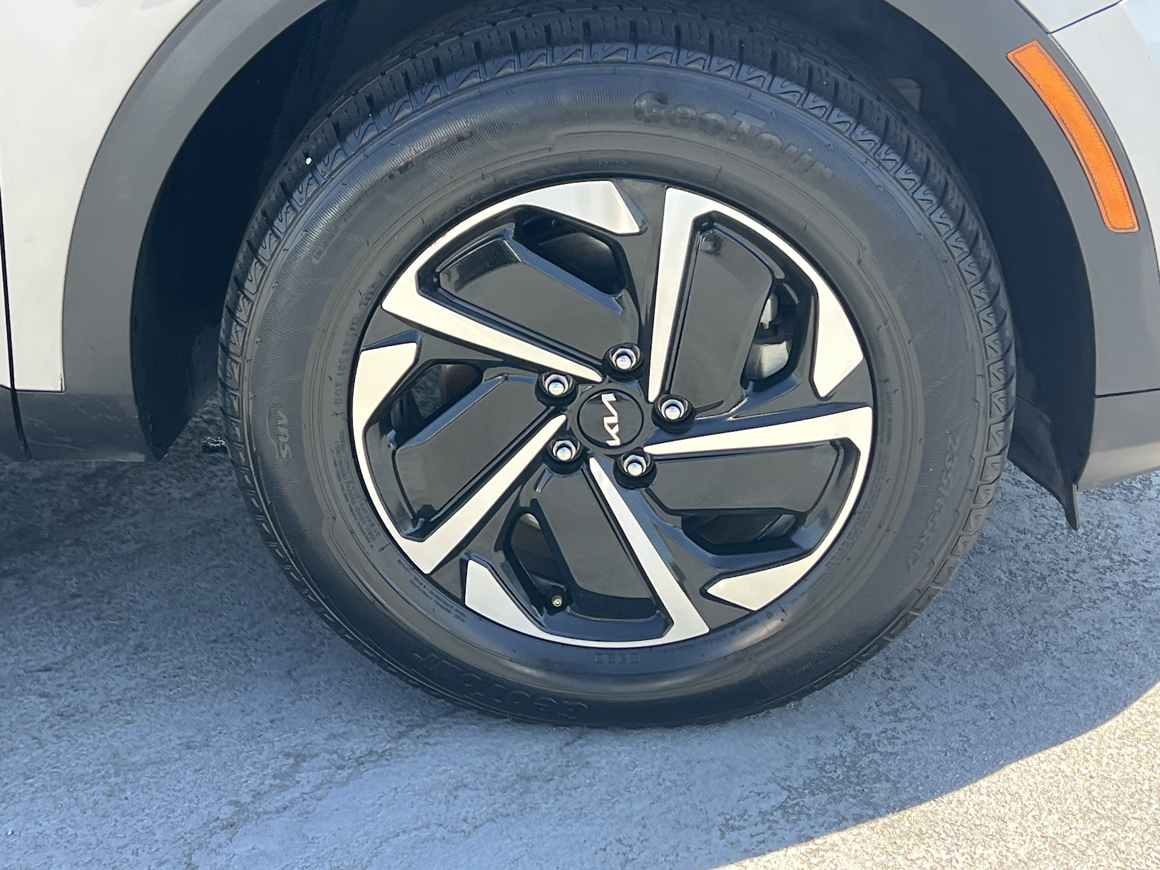 Certified 2023 Kia Sportage LX AWD/4WD image 13