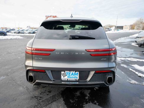 Used 2023 Genesis GV70 2.5T w/ Advanced Package image 5