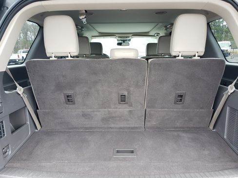 Used 2021 Ford Expedition XLT image 10