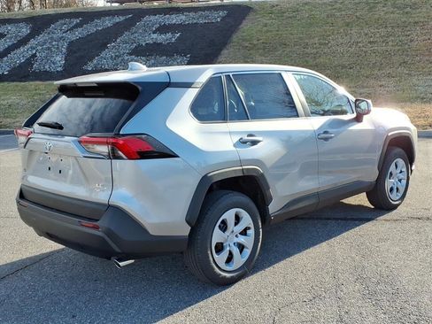 New 2025 Toyota RAV4 LE image 4