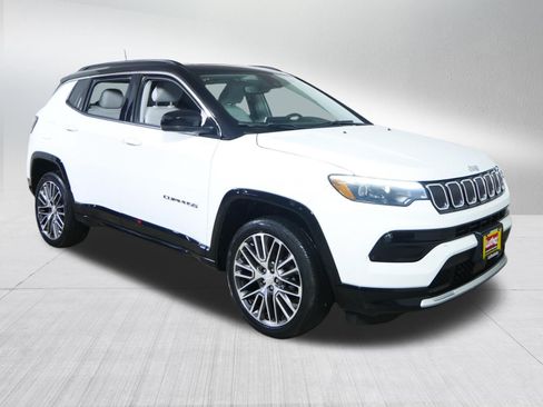 Used 2022 Jeep Compass Limited w/ Elite Group AWD/4WD image 1