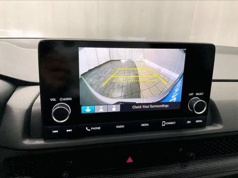 Used 2025 Honda CR-V LX image 18