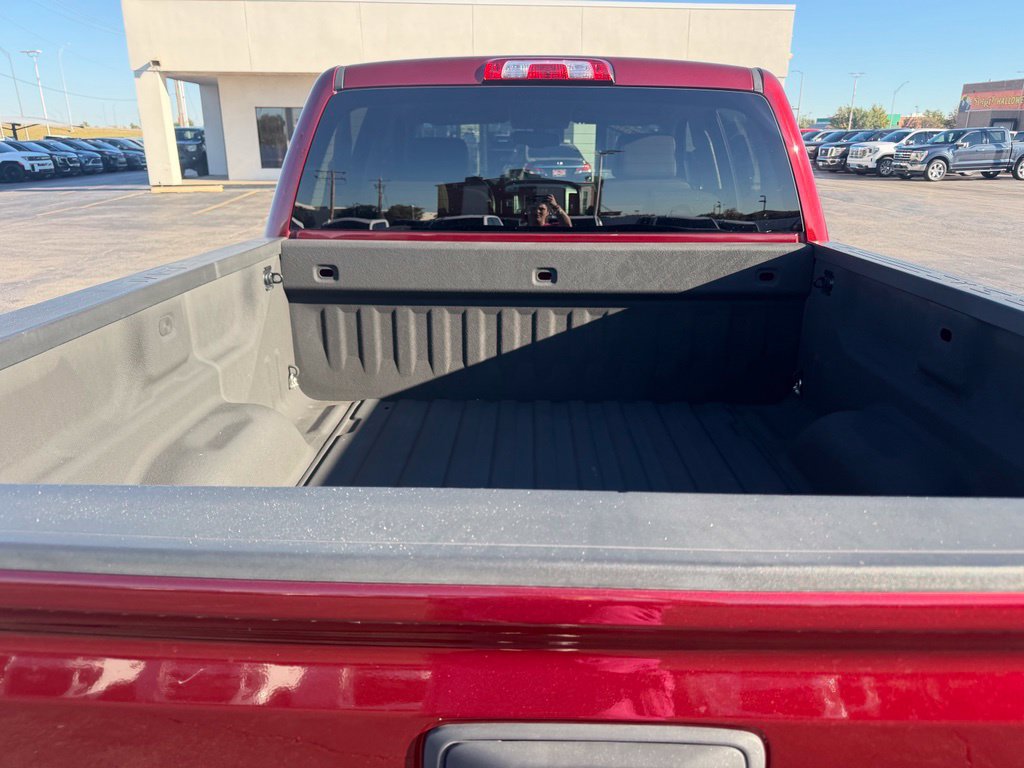 Used 2017 GMC Sierra 1500 SLT w/ SLT Premium Package AWD/4WD image 17