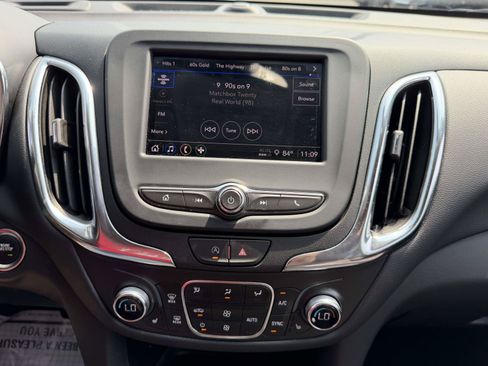 Certified 2023 Chevrolet Equinox LT FWD image 24