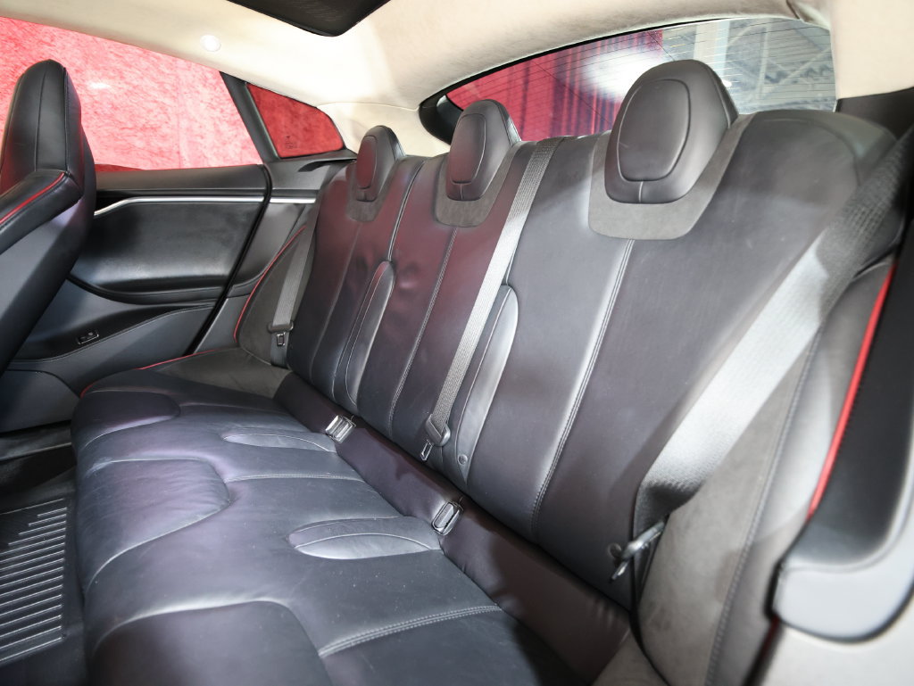 Used 2014 Tesla Model S P85 RWD image 13