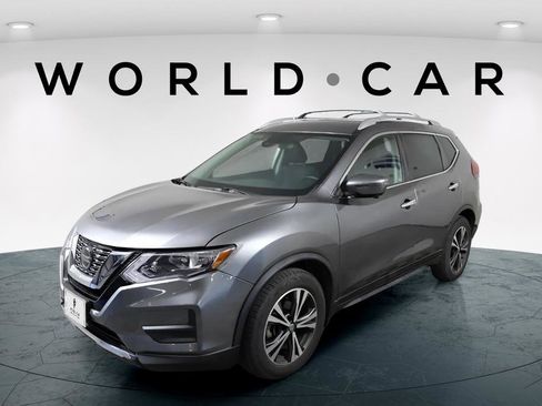 Used 2020 Nissan Rogue SV w/ Premium Package FWD image 7