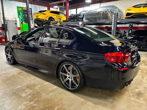 Used 2016 BMW M5 RWD image 12