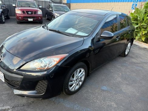Used 2013 MAZDA MAZDA3 i Touring w/ Preferred Equipment Pkg image 2