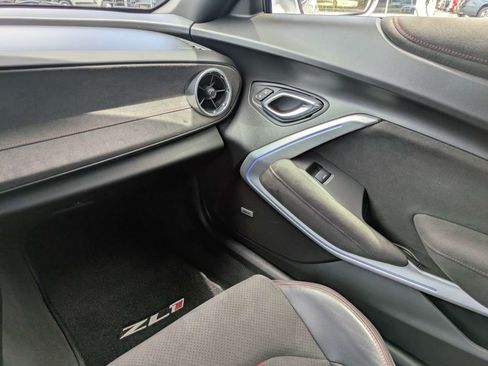 Used 2017 Chevrolet Camaro ZL1 RWD image 9