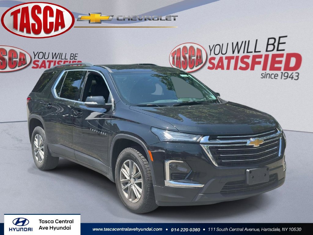 Used 2024 Chevrolet Traverse LT FWD image 1