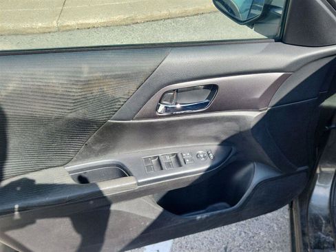 Used 2014 Honda Accord LX image 11