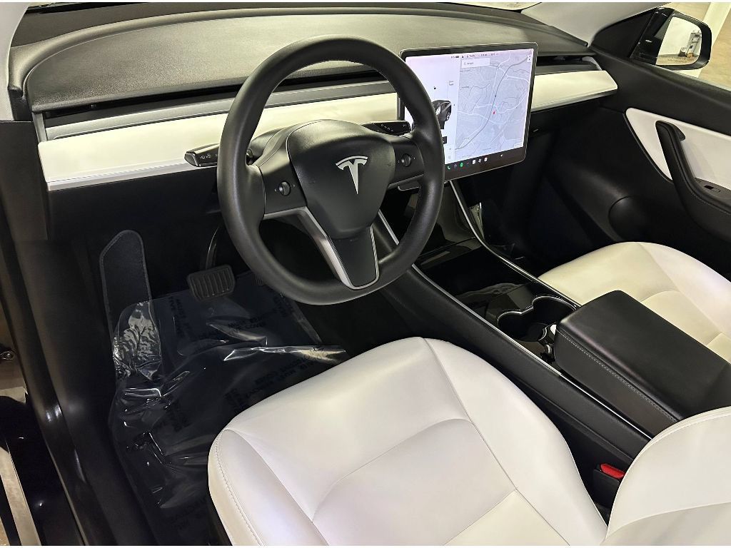 Used 2021 Tesla Model Y Long Range AWD/4WD image 20