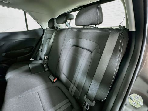 New 2026 Hyundai Venue SEL FWD image 23