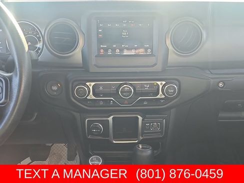 Used 2023 Jeep Gladiator Sport AWD/4WD image 15