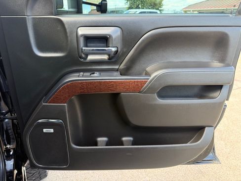 Used 2019 GMC Sierra 2500 SLT AWD/4WD image 25