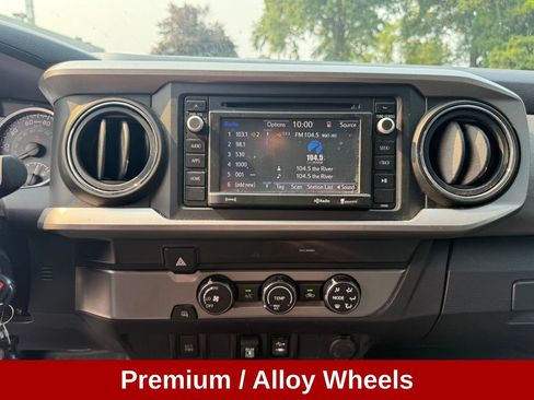 Used 2019 Toyota Tacoma SR5 RWD image 17