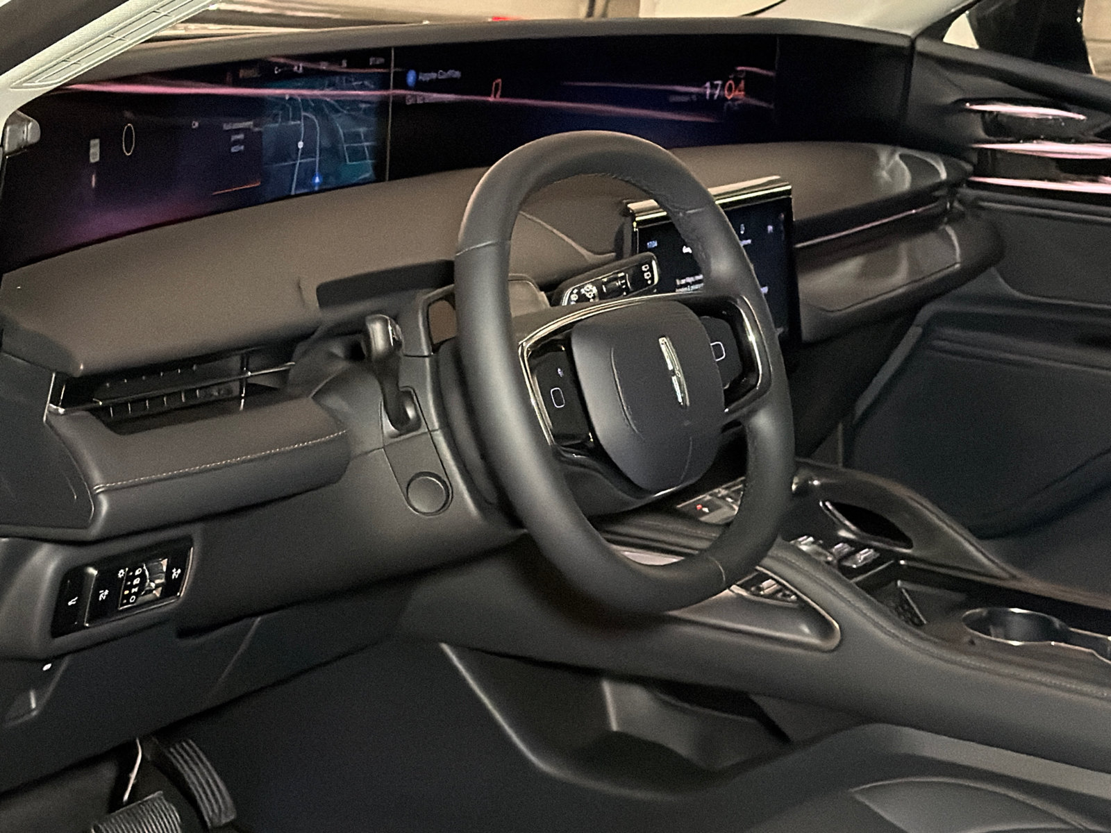 New 2026 Lincoln Nautilus Premier AWD/4WD image 15