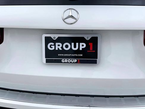 Used 2024 Mercedes-Benz GLB 250 image 10