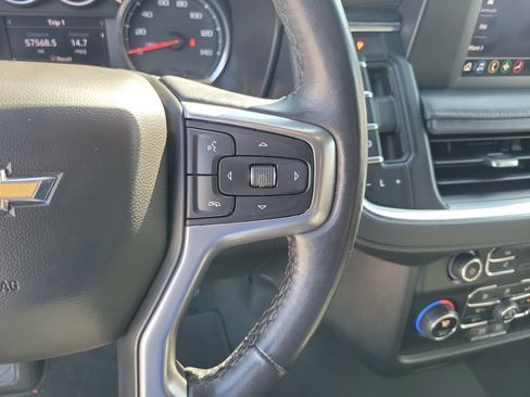 Used 2022 Chevrolet Suburban LS RWD image 7