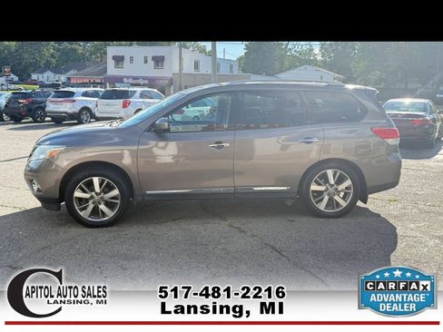 Used 2014 Nissan Pathfinder SL AWD/4WD image 5