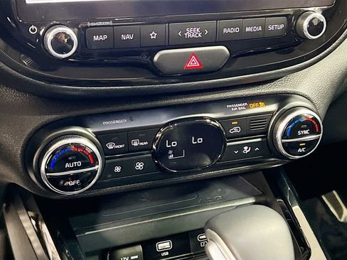 Used 2023 Kia Soul GT-Line image 16