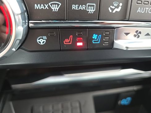 Used 2026 Ford F450 Platinum w/ FX4 Off-Road Package image 23