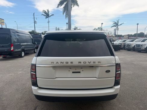 Used 2018 Land Rover Range Rover HSE image 4