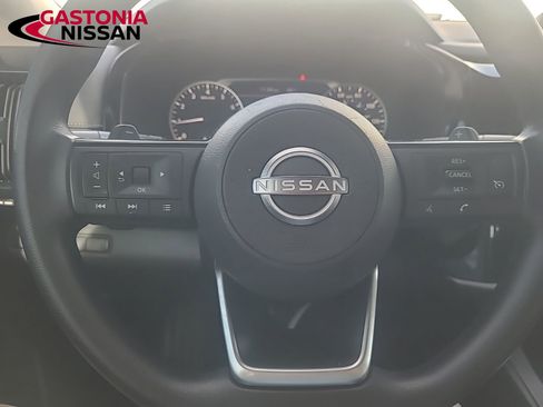 Used 2022 Nissan Pathfinder S image 33