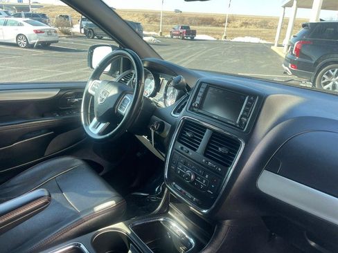 Used 2019 Dodge Grand Caravan GT image 9