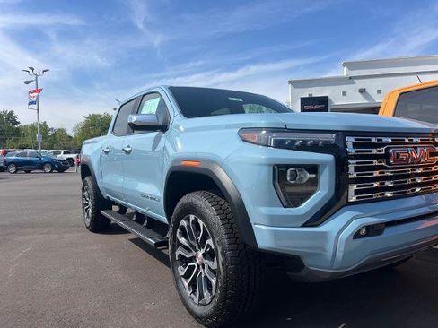 Used 2026 GMC Canyon Denali AWD/4WD image 2