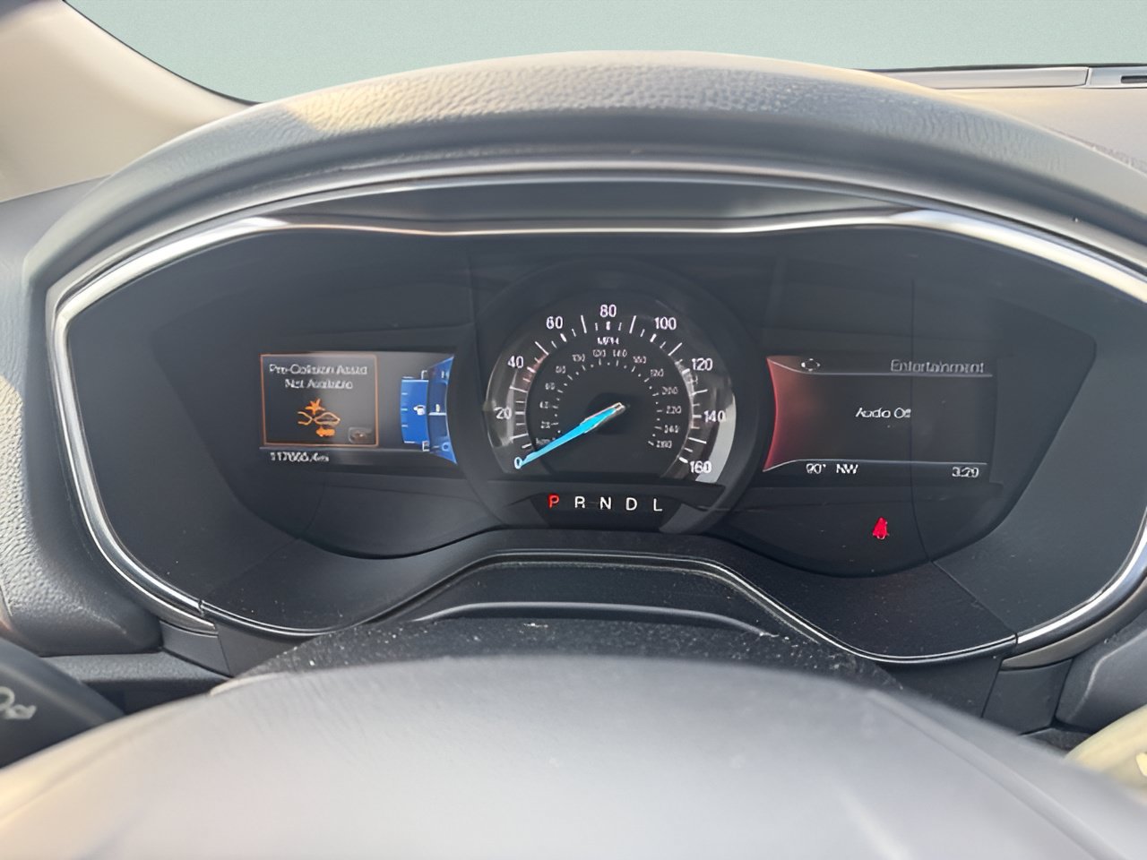 Used 2020 Ford Fusion SE FWD image 17