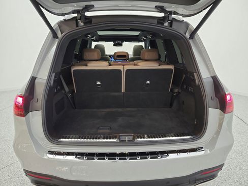 Used 2026 Mercedes-Benz GLS 580 4MATIC image 26