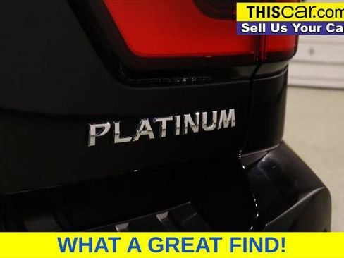 Used 2024 Nissan Armada Platinum w/ Captain's Chairs Package RWD image 13