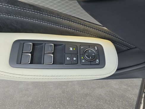 Used 2025 Lexus LS 500 F Sport AWD/4WD image 27