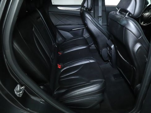 Used 2019 Lincoln MKC Premiere FWD image 32