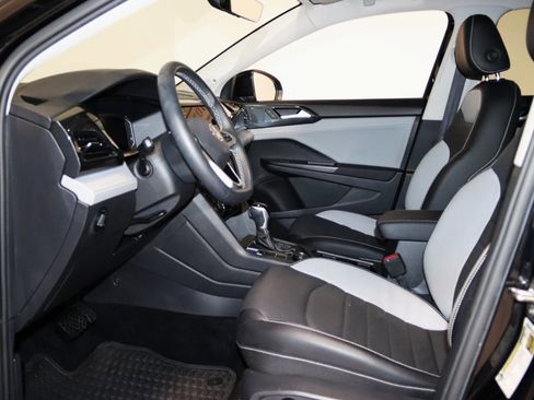 Used 2022 Volkswagen Taos SEL image 37