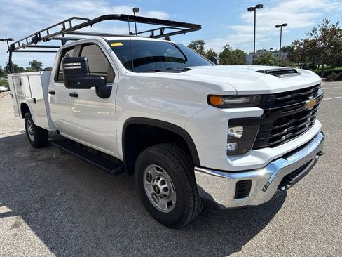 Used 2024 Chevrolet Silverado 2500 W/T w/ WT Convenience Package AWD/4WD image 19