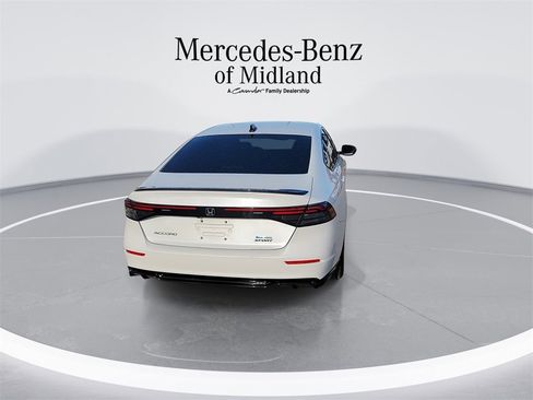 Used 2023 Honda Accord Sport image 7