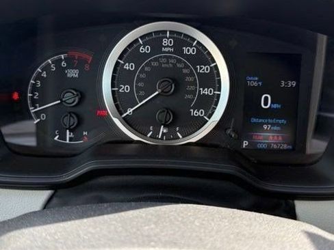 Used 2022 Toyota Corolla LE FWD image 4
