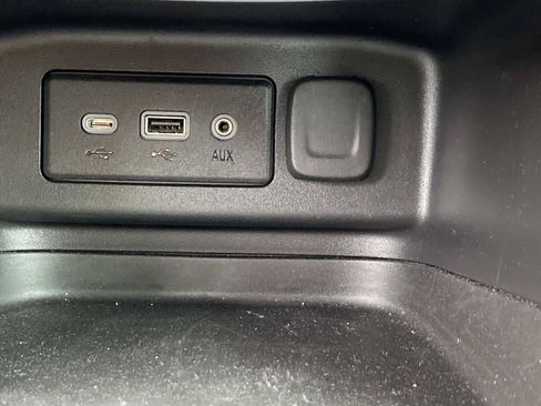 Used 2024 Chevrolet Equinox LS AWD/4WD image 14