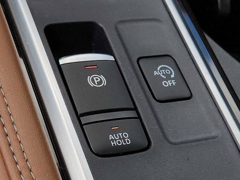 Used 2024 Nissan Pathfinder Platinum w/ Lighting Package (N93) AWD/4WD image 27