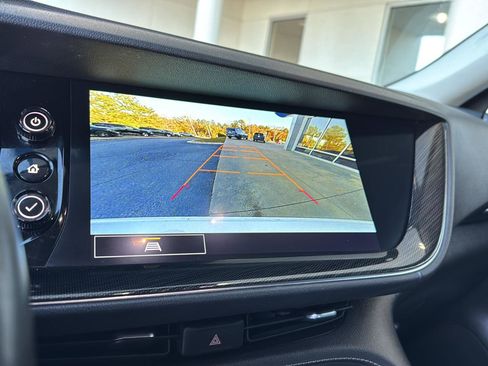 Certified 2023 Buick Envision Essence image 23